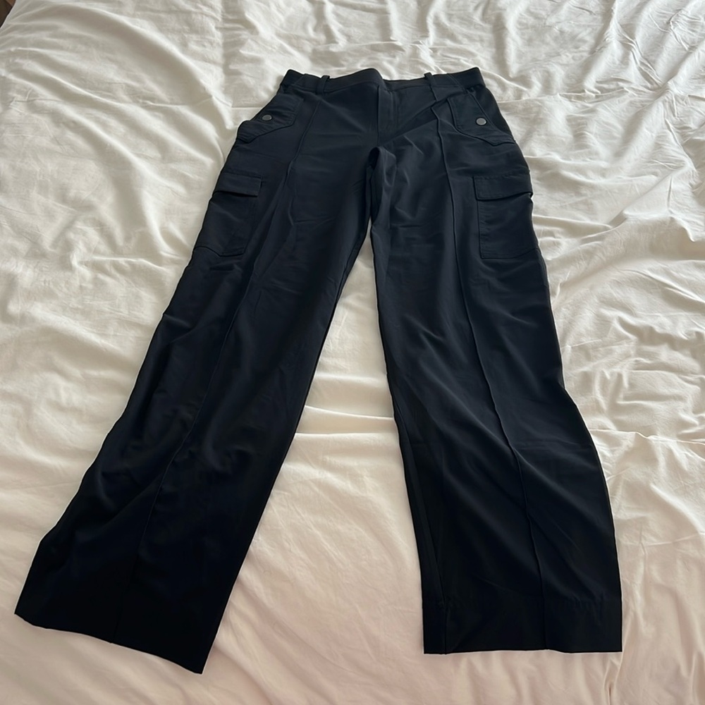 Athleta Vienna Cargo Pant - Black 90s Style Cargo Pant